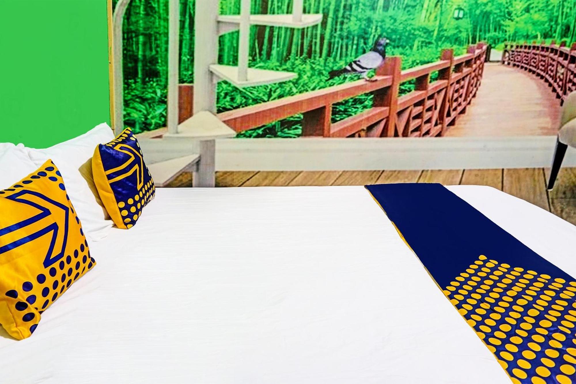 Oyo 91697 Nyaman Homestay Syariah Pare Ngoại thất bức ảnh