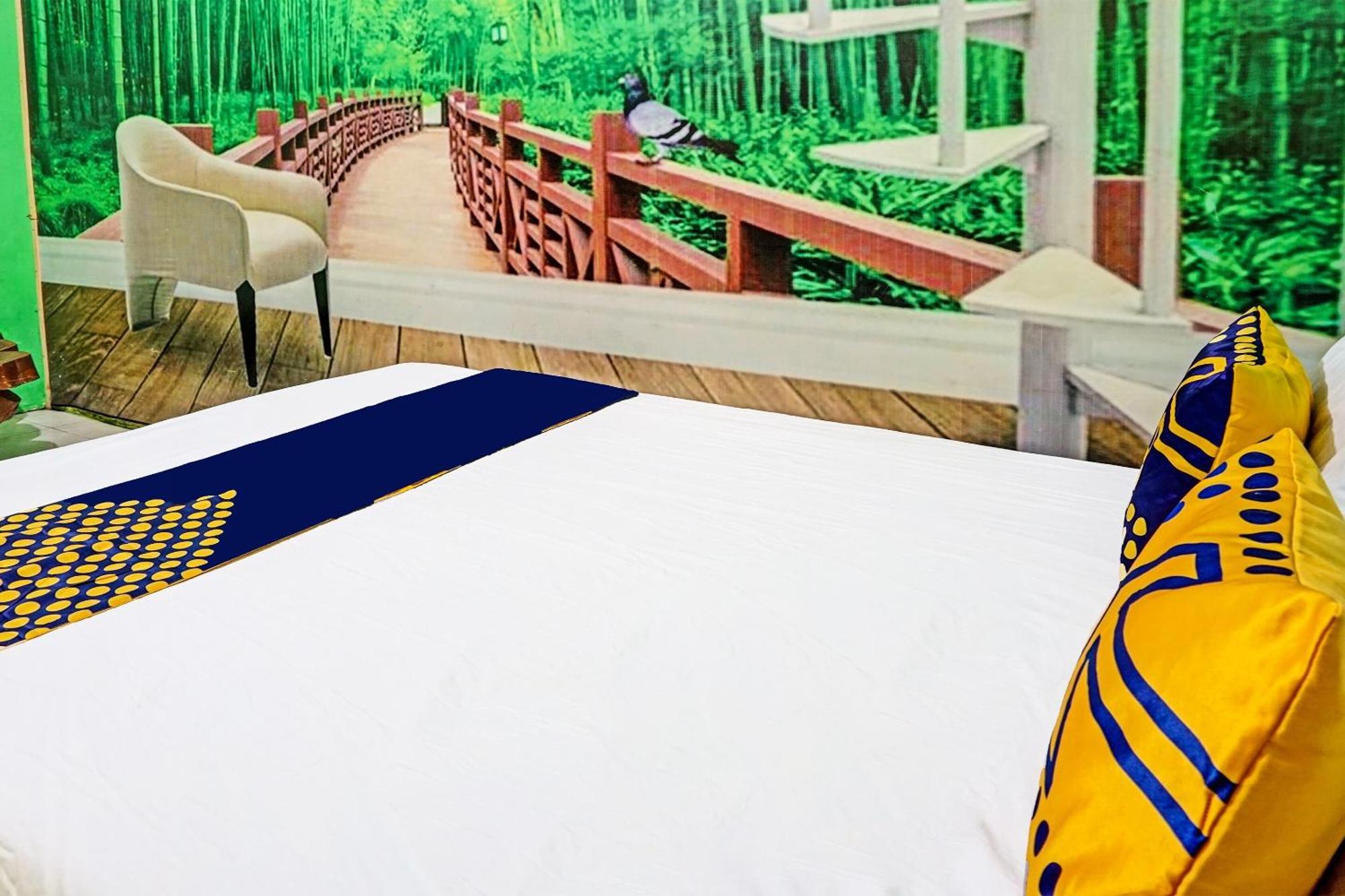 Oyo 91697 Nyaman Homestay Syariah Pare Ngoại thất bức ảnh